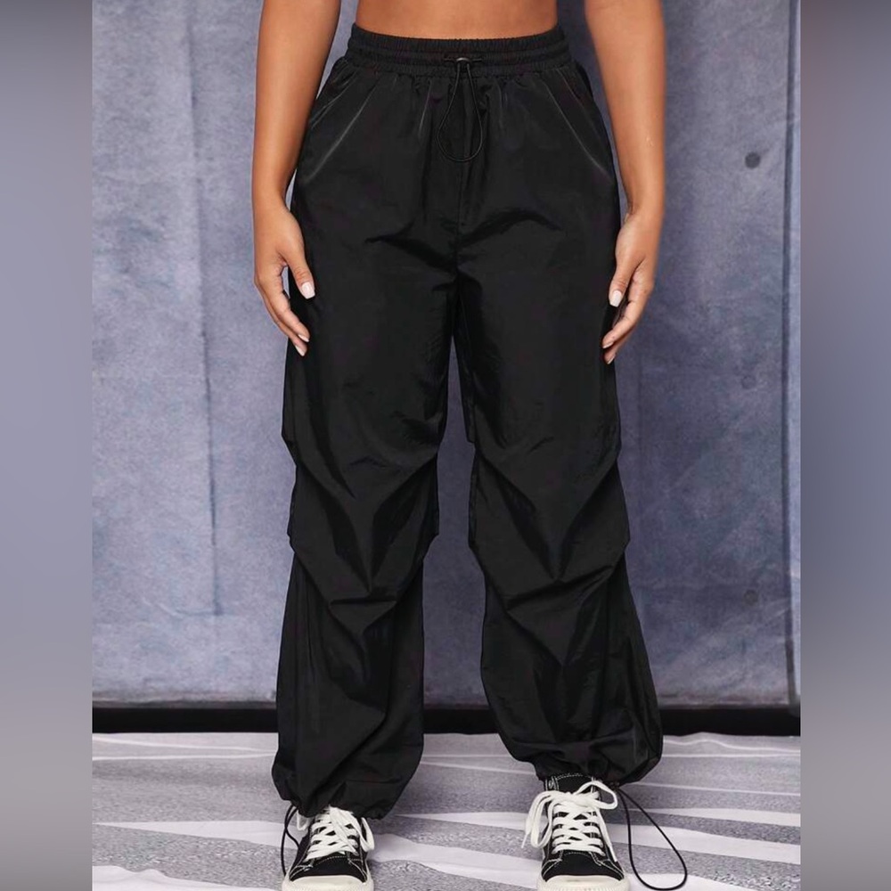 Drawstring waist windbreaker pants w/ pockets - small